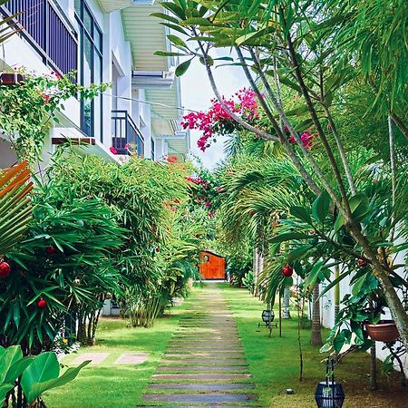 パングラオ Tana Mysterious Gardenヴィラ エクステリア 写真